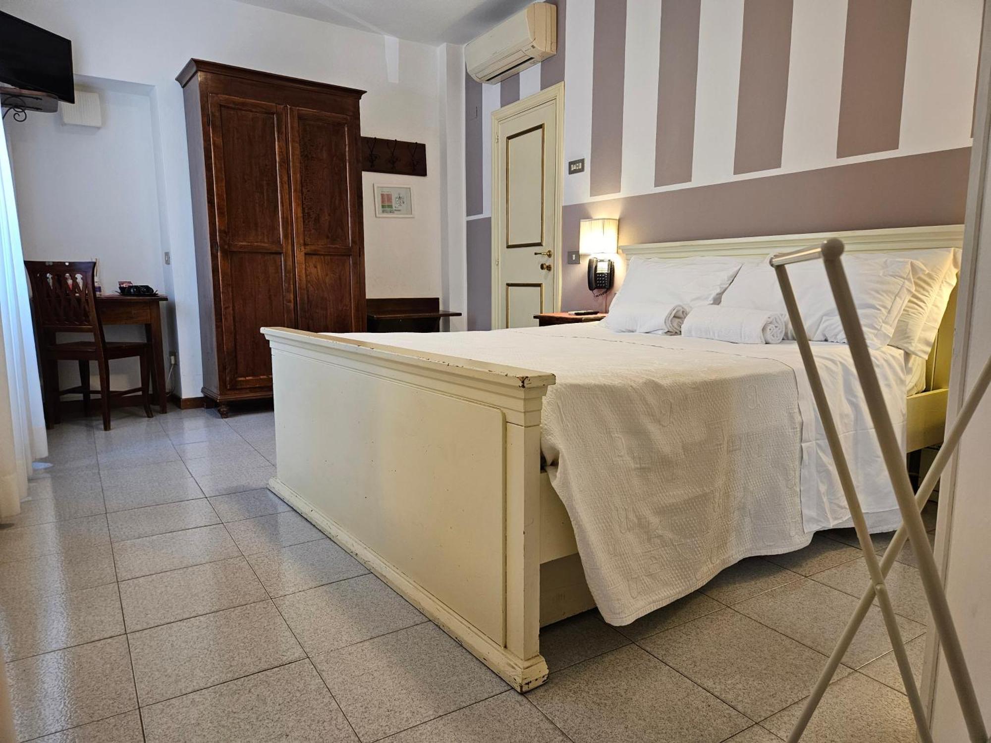 Hotel Rosalba Περούτζια Εξωτερικό φωτογραφία